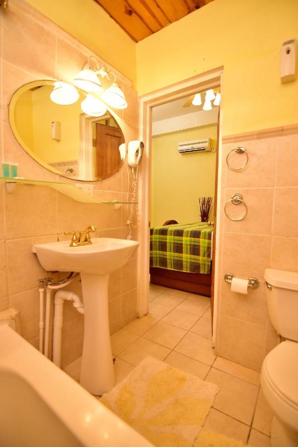 Beachfront Villa Gros Islet Kültér fotó